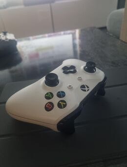 verkaufe 2 xbox one Controller - Essen