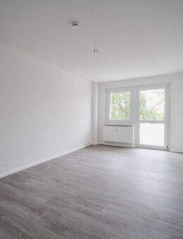 Helle & großzügige 4-Raum-Wohnung mit Balkon - Löbau