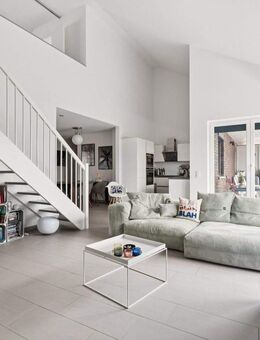 Hochwertige 4-Zimmer-Wohnung auf zwei Ebenen in Neubauqualität - Wedel