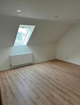 Gerolzhofen, Dachgeschosswohnung 2023 saniert - Lohr (Main)