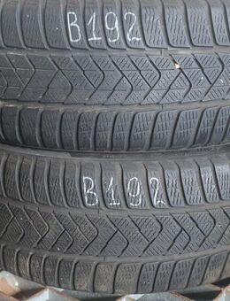 2x Winterreifen Pirelli Sottozero 3 (RSC) 225/45 R18 95H Dot2720 5-5,5mm B192 - Euskirchen Zentrum