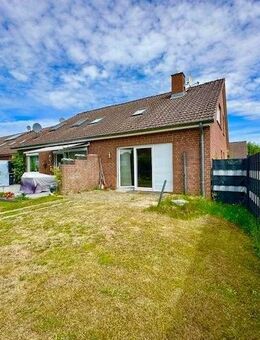 Endreihenhaus mit sonnigen Garten und 2 Garagen und Außenstellplatz zu kaufen! - Melbeck