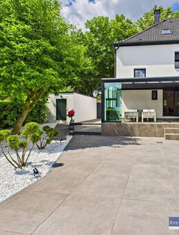 Einziehen.Wohlfühlen.Ankommen - Ihr kernsaniertes Traumhaus mit Wintergarten, XXL-Garten & 5 Garagen - Waltrop