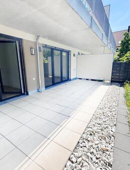 Terrassenwohnung in ruhiger Lage mit Einbauküche! *Am Stadtwald* - Fürth