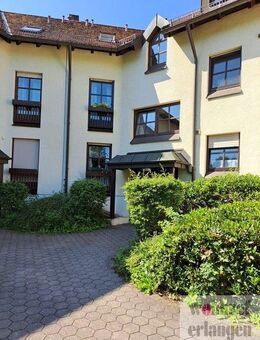 Sonnige 4 Zimmer-Wohnung mit Balkon - Buckenhof