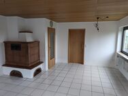 Neu renovierte 5 Zi-Wohnung mit Einbauküche, Balkon und Gartenanteil in Immenstaad am Bodensee - Immenstaad (Bodensee)