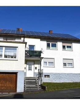 Ihre Mieter sind schon da! Solides 3-Familienhaus mit großem Grundstück und Photovoltaikanlage! - Frankenau