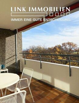 Altersgerechte 4,5-Zi.-Wohnung mit toller Aussicht, Sonnenbalkon und TG-Stellplatz*** - Stuttgart