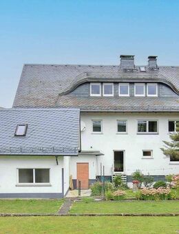 Ein Zuhause voller Wärme und Möglichkeiten - großzügiges Einfamilienhaus mit Traumgarten in Driedorf - Driedorf