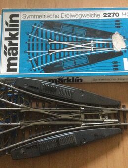 Märklin K Gl. HO Symmetrische Dreiwegeweiche 2270 50,00 € + 7,99 € Versand Deutschland - Klötze