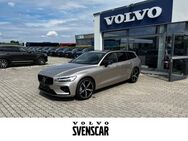 Volvo V60, Plus Dark B4 Benzin EU6d digitales Sitze HarmanKardon, Jahr 2023 - Kirchdorf (Regierungsbezirk Oberbayern)