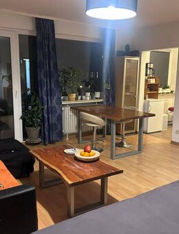 Freie gepflegte 1-Zimmer Wohnung mit Balkon in begehrter Lage - Nürnberg