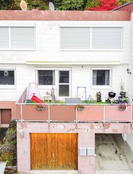 Gemütliche 3-Zimmer-Wohnung mit sonnigem Balkon und Naturblick - Auenwald