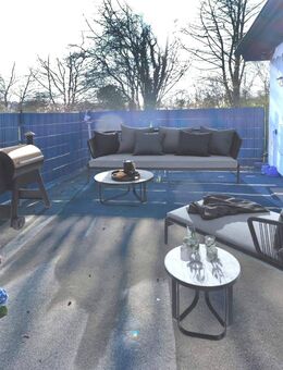 Familienfreundliches Zweifamilienhaus in Wuppertal mit Hobbyraum und großem Garten - Wuppertal