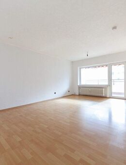 DIETZ: Provisionsfreie 4 Zi. ETW im 5. OG mit Aufzug, Loggia, Keller, eigener Garage! SOFORT FREI! - Rodgau