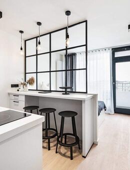 Schwabing Leopoldstr. 202 - stylisches Apartment, frisch saniert, mit grandiosem Ausblick! - München