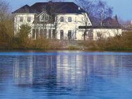 Repräsentative Villa am See in Seckenhausen (Stuhr) - Stuhr