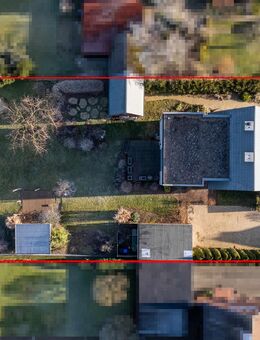 Saniertes Einfamilienhaus mit Anbau und großem Garten in Adendorf - Adendorf