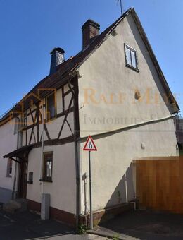 * Weilburg-Kubach! Sanierungsbedürftiges Fachwerkhaus mit Scheune! * - Weilburg