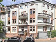 *** Altbau-Perle mit neuwertiger EBK, 2 Balkonen & eigenem kleinen Garten! *** - Frankfurt (Main)