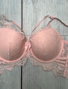 BH 75F von Hunkemöller, rosa, sehr guter Sitz - Vechta