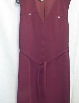 Uroma’s Kleid, bordeaux, Gürtel, Gr. 46 - Gütersloh