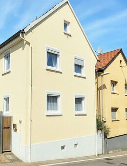 Teilsaniertes, älteres Haus mit Hof und großem Garten in Rauenberg-Malschenberg - Rauenberg