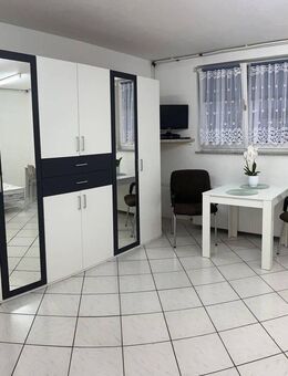 Modern Apartment mit Küche und Möbel in beste Lage - Kerpen (Kolpingstadt)