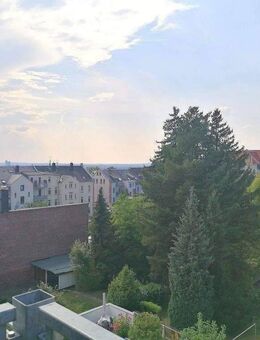 !! 3-Zimmer-Dachgeschosswohnung mit Balkon in ruhiger Nebenstraße !! - Chemnitz