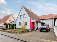 Einfamilienhaus mit großem Garten und Pool in Herxheim - Herxheim (Landau)