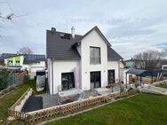 Neuwertiges Einfamilienhaus in idyllischer Lage - Heroldsbach