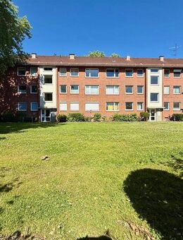 Bezugsfreie 3-Zimmer-Whg. mit Balkon, Stellplatz, EBK // Lilienthalstr., Holtenau - Kiel