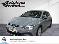 VW Golf, 1.5 VIII eTSI Style Bluet Lane, Jahr 2020 - Schnaittach