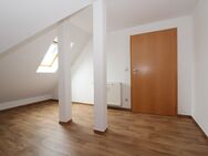 3 Zimmer Dachgeschoßwohnung - Dessau-Roßlau