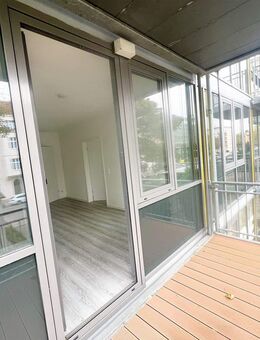 Modern & barrierearm: Sanierte Wohnung mit Balkon in gepflegtem Umfeld - Magdeburg