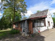 Ruhig gelegenes Handwerkerobjekt mit extra großem Grundstück - Petershagen (Eggersdorf)