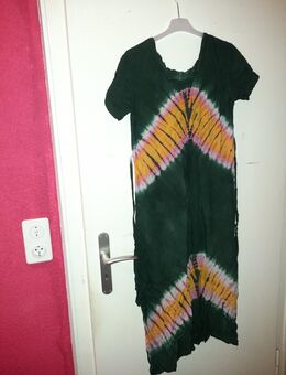 Knöchellanges dunkelgrünes Kleid - Nürnberg