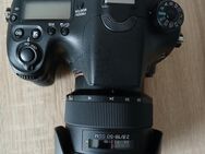 Verkaufe eine fast neue Sony Ilca 77M 2 Plus Objektiv Tamron Ultra Sonic Silent Drive - Hamburg