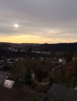 Vermietetes Zweifamilienhaus für Mehrgenerationenwohnen in Top Lage - Windeck