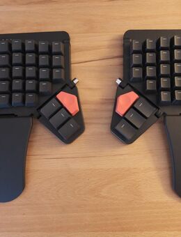 ZSA Moonlander next-generation ergonomic split keyboard / Cherry MX Brown - Köln
