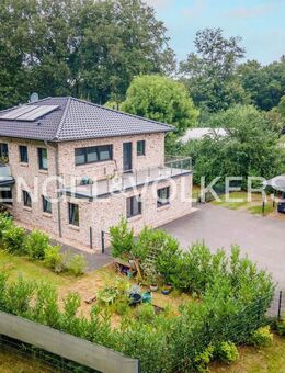 Neuwertiges Zweifamilienhaus in begehrter Lage von Sittensen - Sittensen