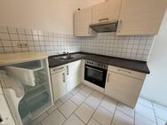 Lichtdurchflutet im 1.OG + 20,- € EBK - geräumige Zimmer ! - Chemnitz