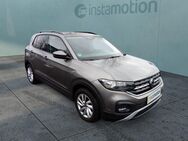 VW T-Cross, 1.0 TSI Life L&S, Jahr 2021 - München