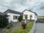 Flammersfeld! Bungalow mit kl. Appartement auf großem Grundstück, Randlage! - Flammersfeld