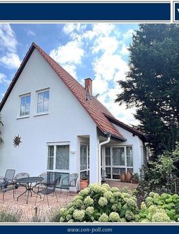Stilvoller Bungalow mit nachträglich ausgebautem Dachgeschoss und traumhaftem Garten - Neustadt (Weinstraße)