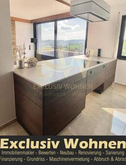 Exclusives & lichtdurchflutetes Penthouse über den Dächern von Hof - Hof