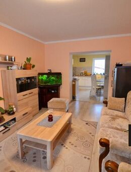 Einfamilienhaus in Wadgassen mit großem Garten und Stellplatz - Wadgassen