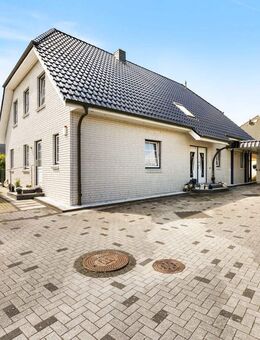 Familienidylle in Berkenthin - modernes Einfamilienhaus mit Kamin, Einbauküche & Einliegerwohnung - Berkenthin