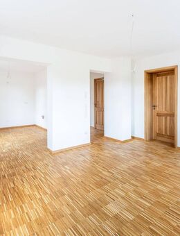 ERSTBEZUG nach Sanierung! - Hochwertige 2-Zimmer-Wohnung mit übergroßem Balkon (WE 3) - Geiselhöring