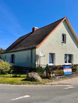 HORN IMMOBILIEN++ Einfamiliehaus mit Nebengebäude in Fahrenwalde, nur 9 km bis Pasewalk - Fahrenwalde